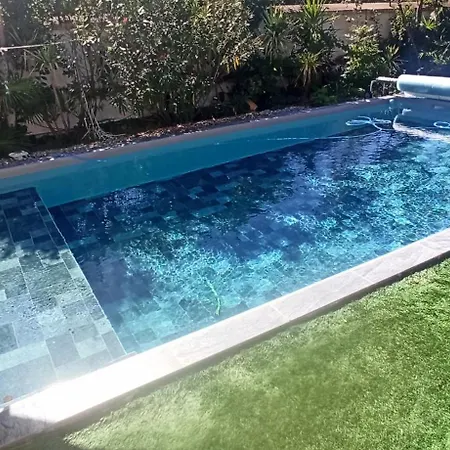 De Charme Avec Terrasse Et Piscine, Centre De * ペズナ